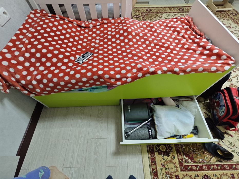 Детская. кровать