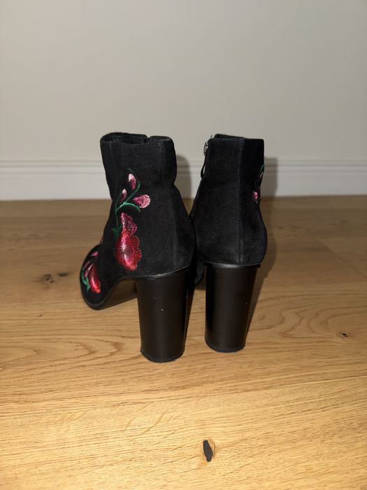 Botine scurte piele intoarsa Benvenuti marime 38