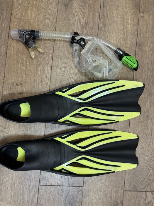 Ласты водные продам