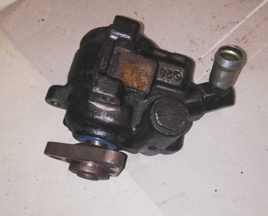 Хидравлична помпа за Форд Ескорт Ford Escort 1,6v 90 кс Zetec 95-98 г.