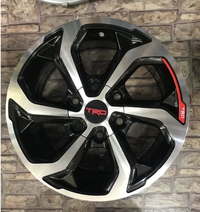 Продам диски R18 6x139.7 ET25