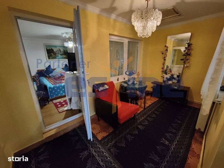 Casa batraneasca modernizata 74 mp + 73 mp anexe teren 585mp