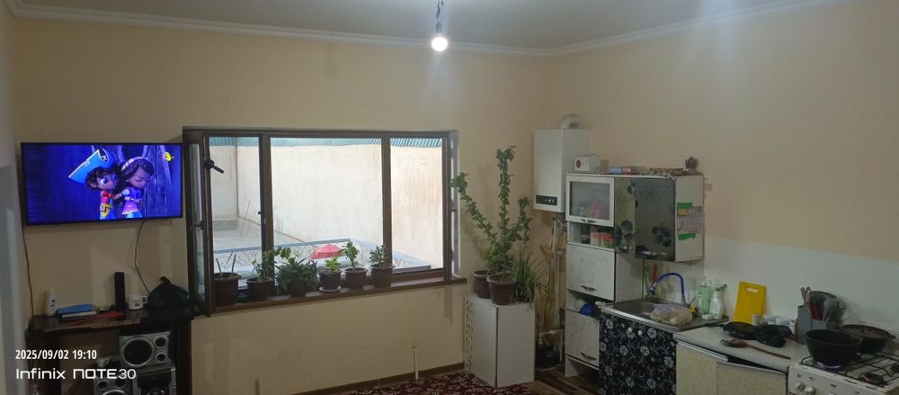 Срочна участка сотилади