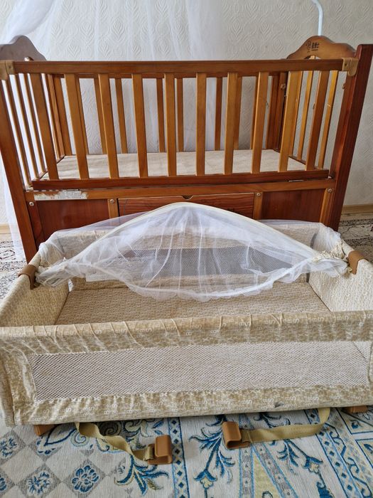 Продам детский манеж.