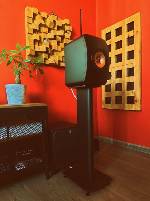 Продавам KEF LS50 Meta