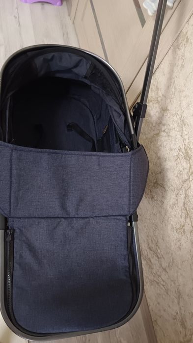 Продам детскую коляску