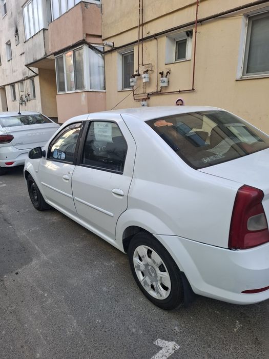 Logan de 1,5 din 2012  luna noiembrie