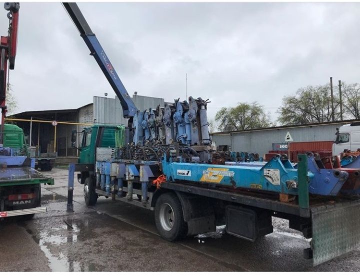 Manipulyator xizmati kelishgan qolda