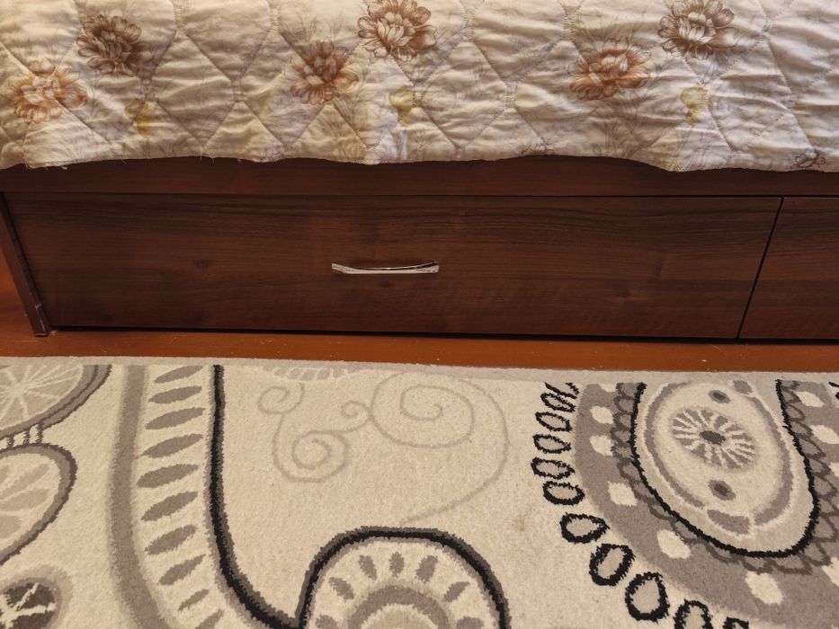 Кровать односпальная