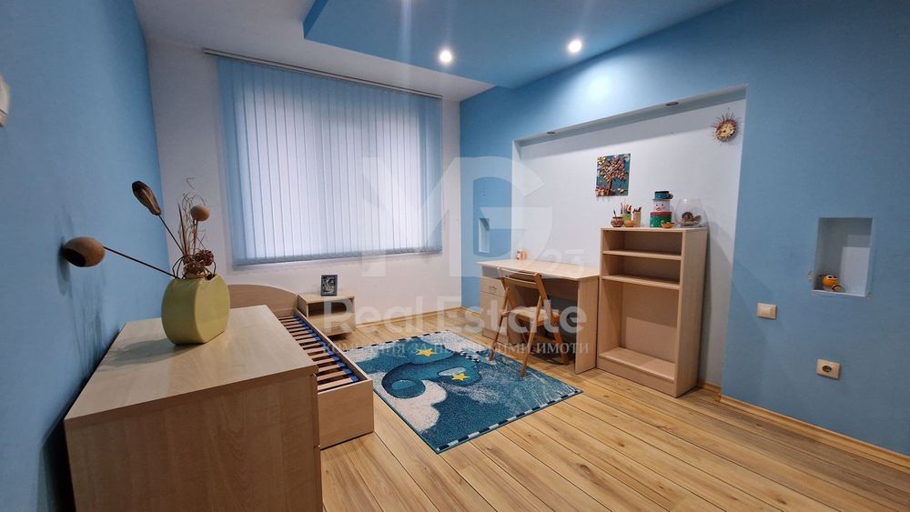 Продава се Двустаен апартамент в Пловдив, Кючук Париж - 70 кв.м за 918 €/кв.м - Снимка #3