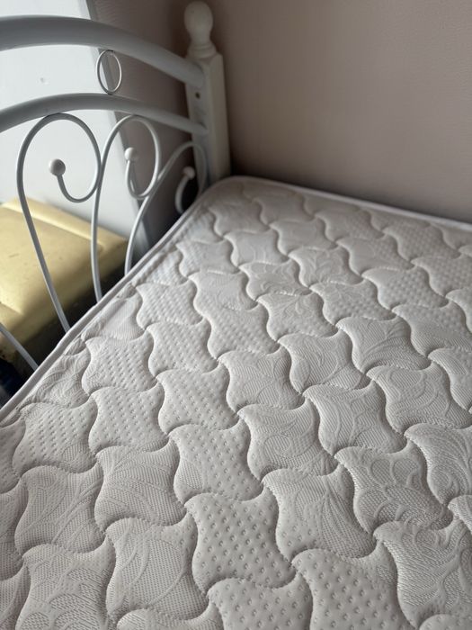 Срочно продам кровать