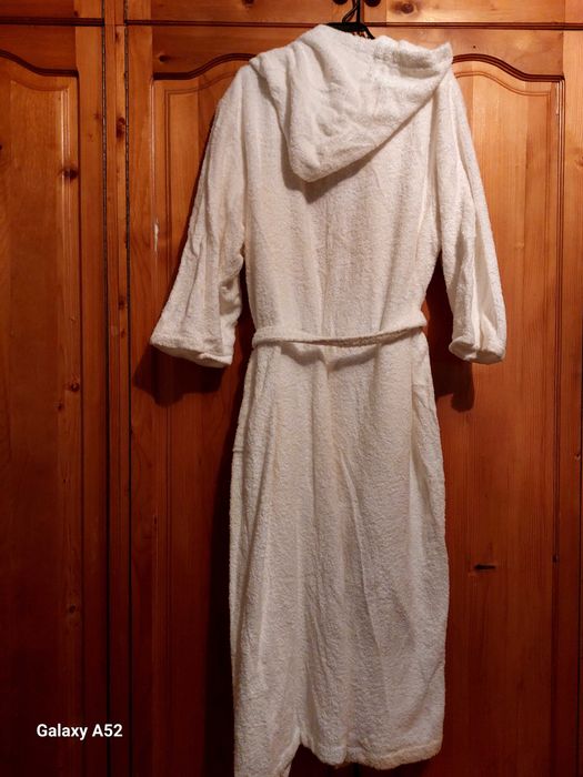 Продавам ретро  халати  за баня