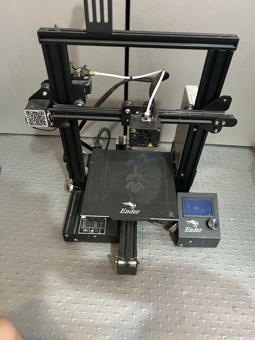 Продается 3D-принтер Creality Ender 3 Pro