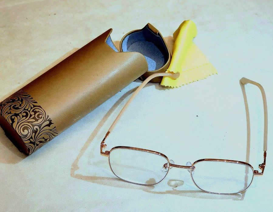 (Защитные очки)Zashitniy Ochki telefon va kampiyuterdan oynasi 2 qavat