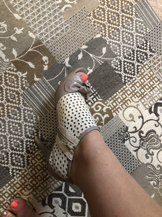 Женская обувь