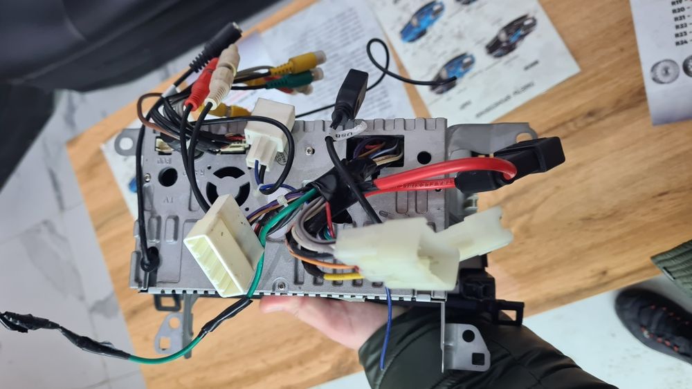 Продам автомагнитолу