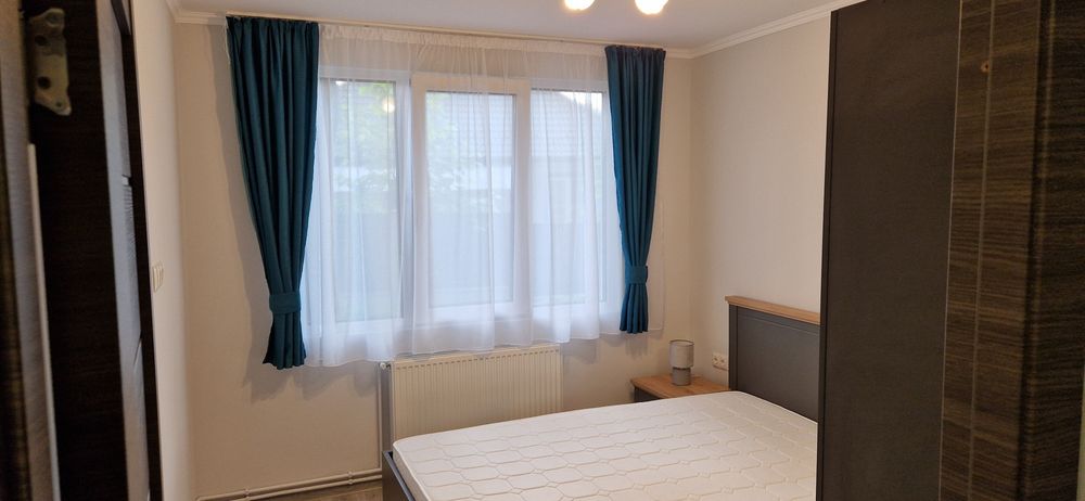 De inchiriat apartament 3 camere, 2 camere  +living cartierul Tudor