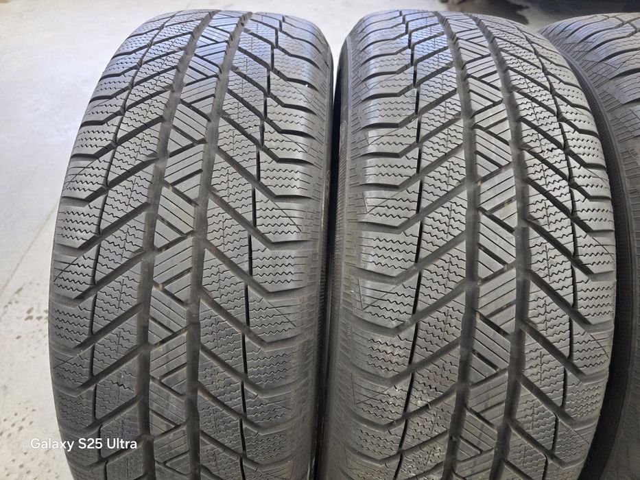 4бр. зимни гуми 225/55/18 Platin