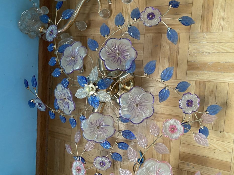 Продам люстры в отличном состоянии