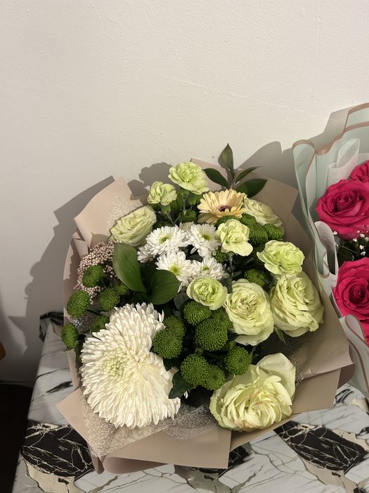 Букеты цветы свежые