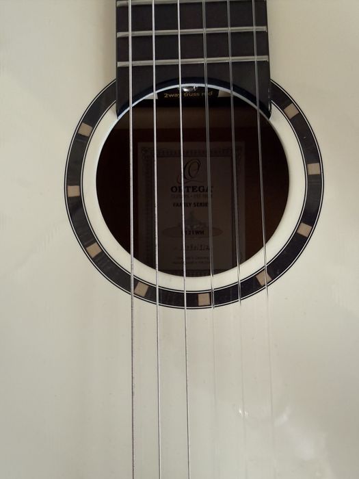 Ortega R121 White Класическа китара с размер 1/2