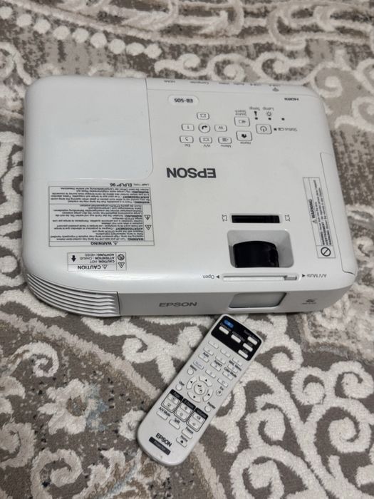 Проектор EPSON 50000тг