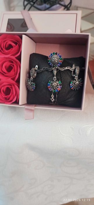 продавам нов сребърен комплект