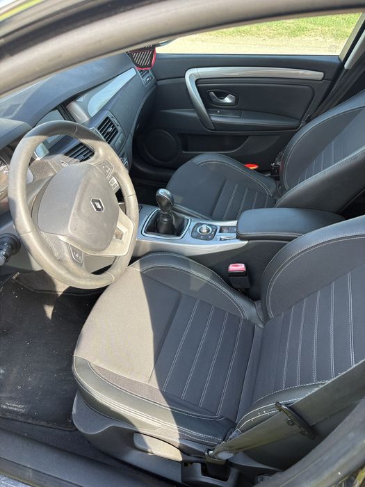 vand renault laguna III 2011