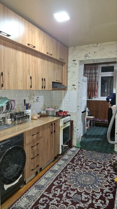 Спутник 4 3х комнатная 4/4 77серия