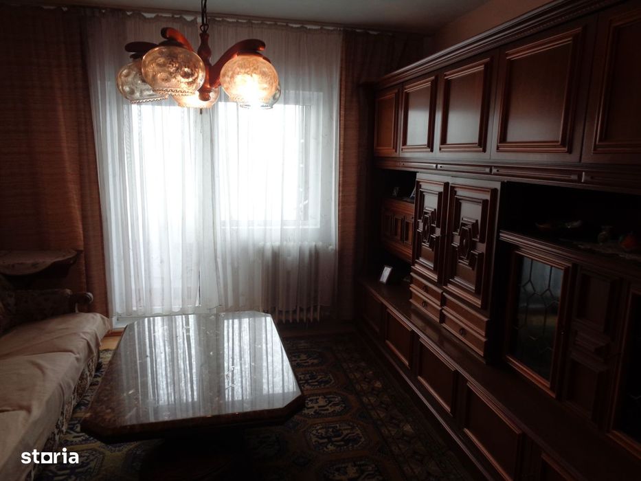 Apartament 3 camere confort 1 MICALACA-ORIZONT, etaj 1 geam la baie