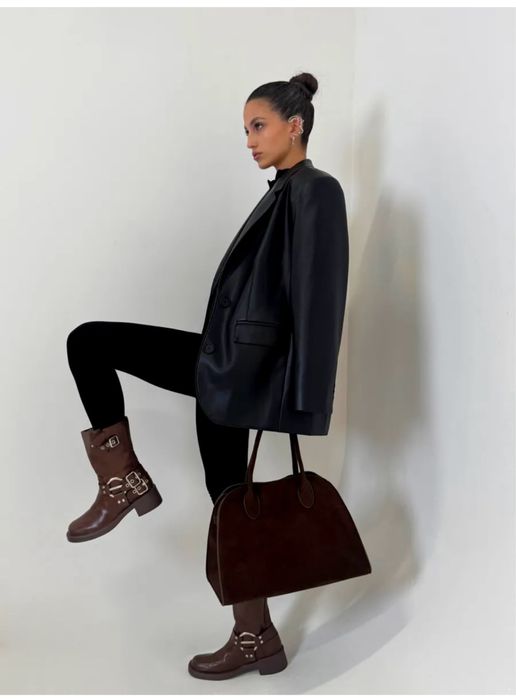 Стильные сапоги-чопперы