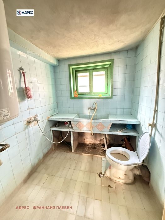 Къща в Ловеч, област-с.Владиня площ 110 цена 22000