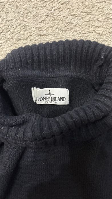 Оригинален пуловер на Stone Island