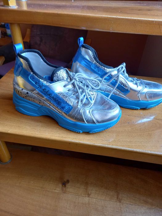 Дамски сребристи сникърси