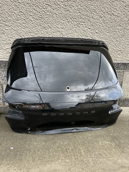 Заден капак със стъкло за porsche macan s