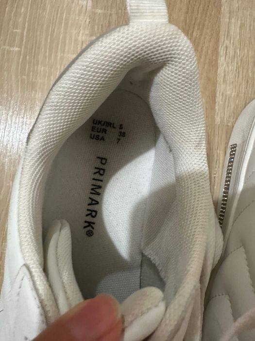 Adidasi albi Primark