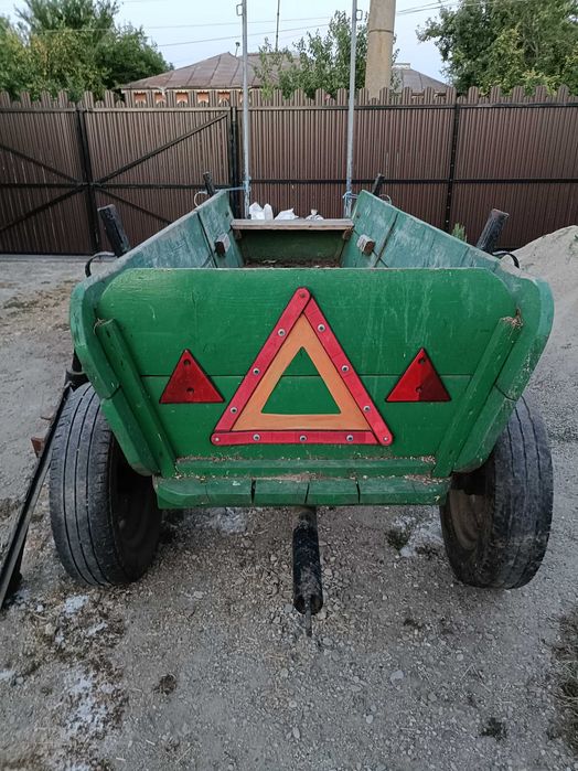 Căruță cu hulube și proțap. Butuci originali de tractor 600/16.
