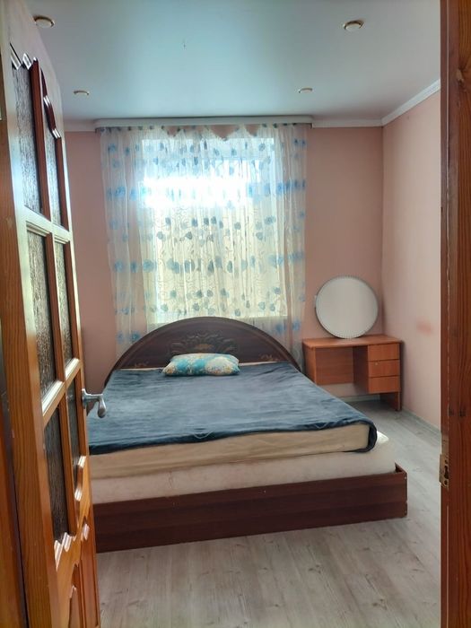 Сдаётся трех комнатная квартира посуточно