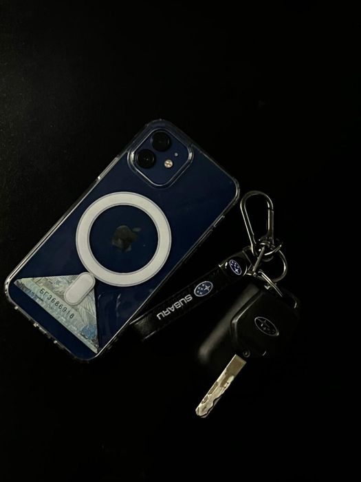 продам iphone 12