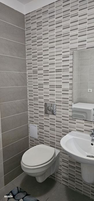 Pentru plata cash pretul este de 129000 €.