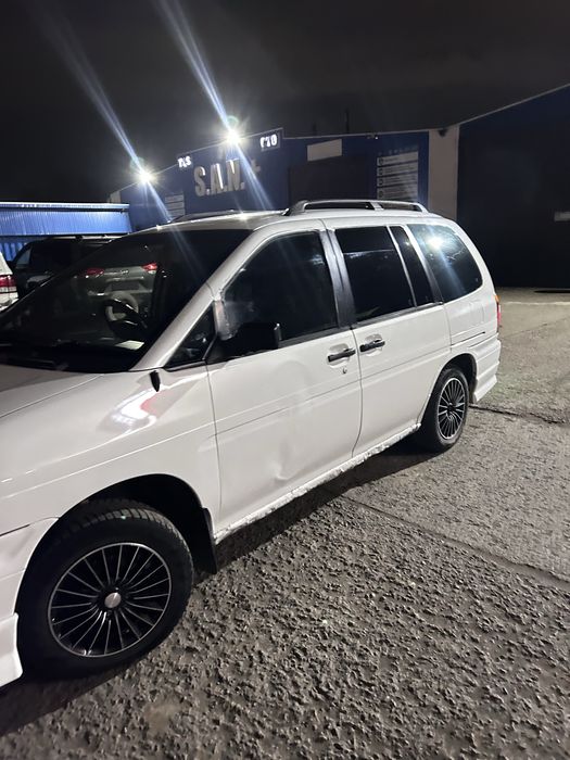 Nissan Praire Joy