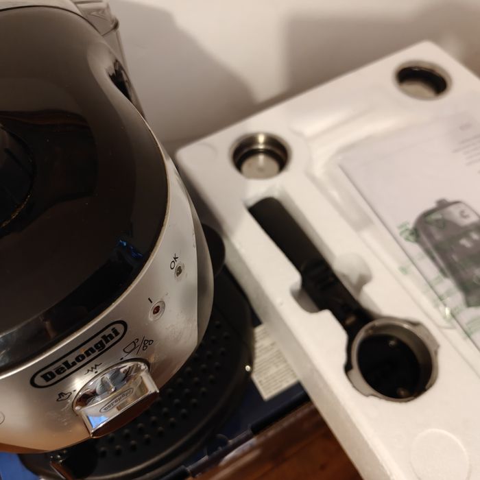 Eспресо машина De'Longhi EC221.B,