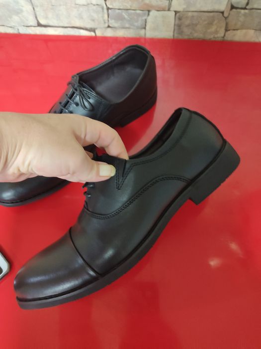 Мужские новые туфли размер 42