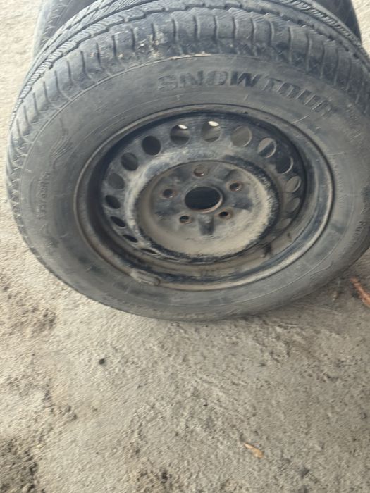 Продам резина состаяние хорошо