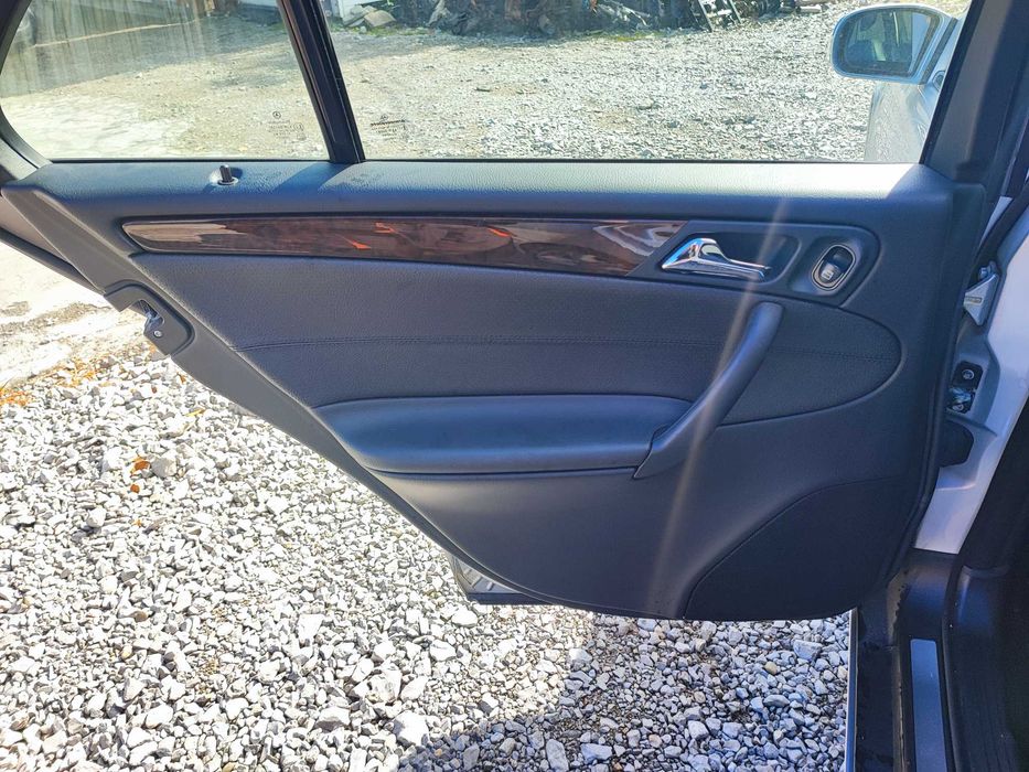 Салон от Мерцедес кожен W203 фейса седан