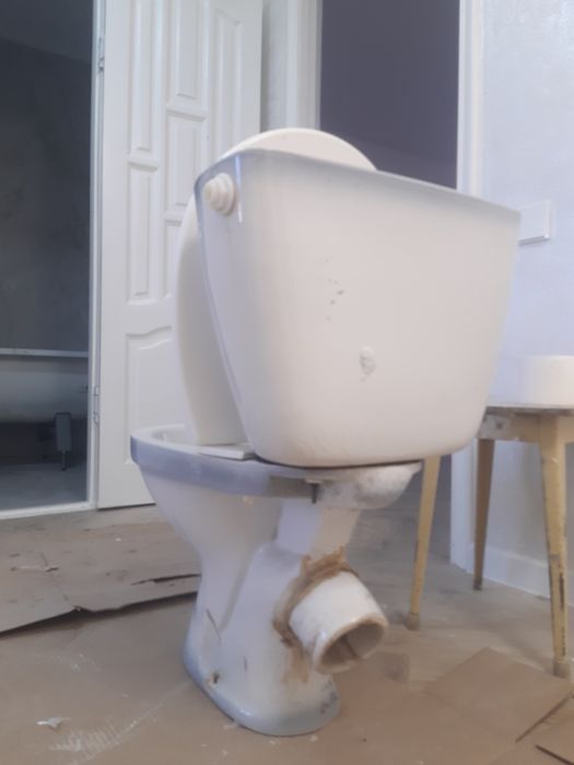 керамический  унитаз