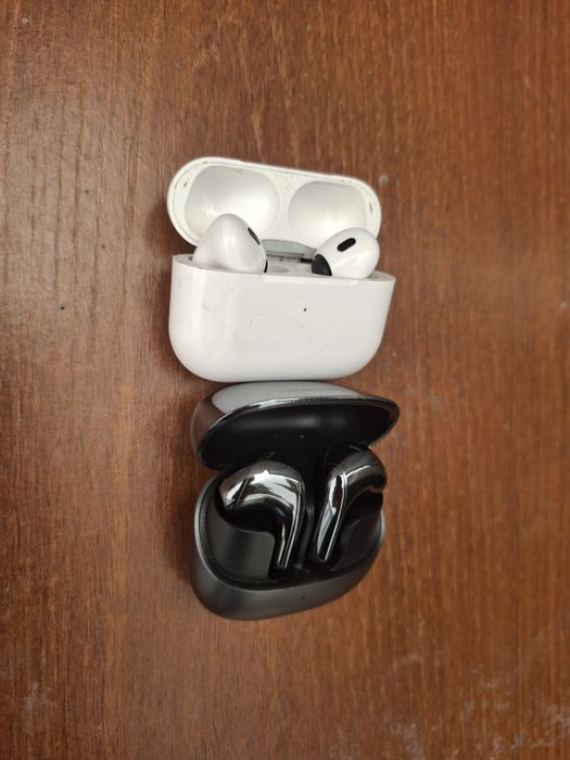 Наушники от Apple,Xiaomi