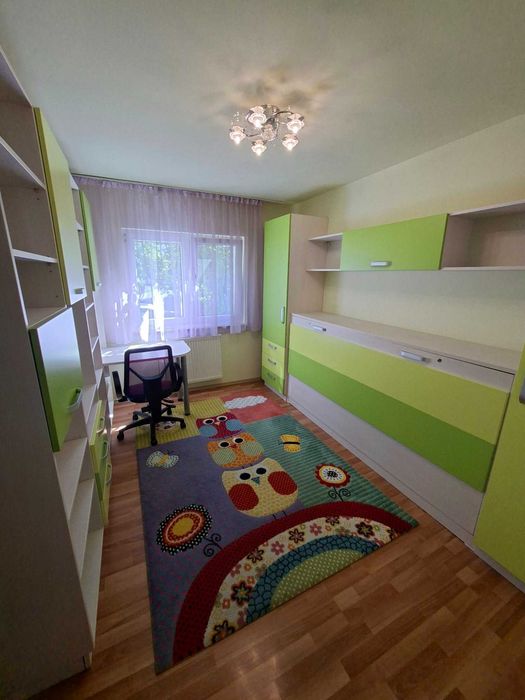 Apartement 3 camere - zona Calea Floresti