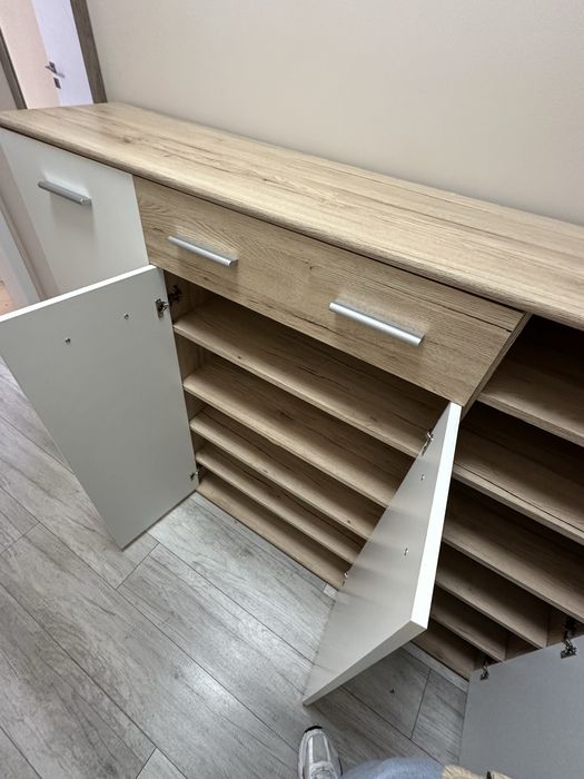 Скрин/шакф за коридор