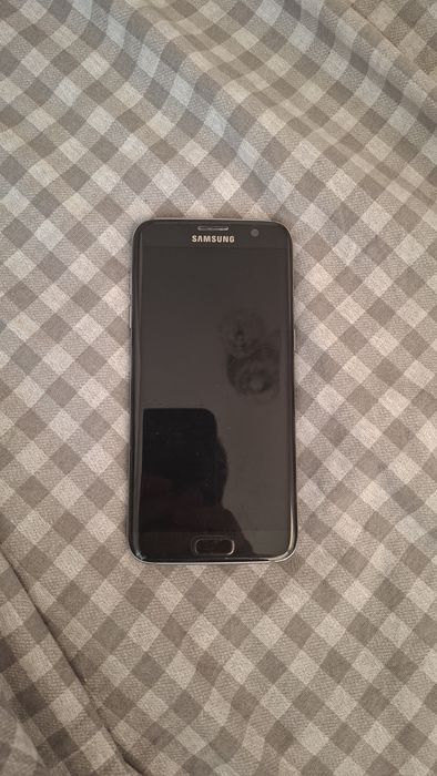 Обменяю a51 и s 7 edge samsung